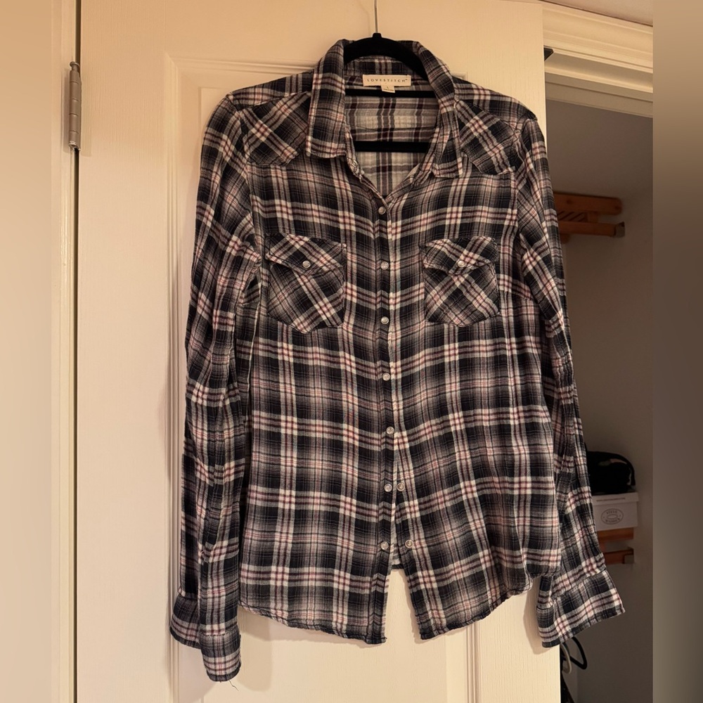 LOVESTITCH Button Down - Picture 2 of 6